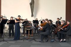 Leila Schayegh mit der Neuen Philharmonie Westfalen