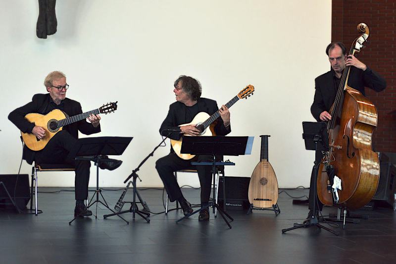 B. Steinmann, S. Loos, M. Breuer
